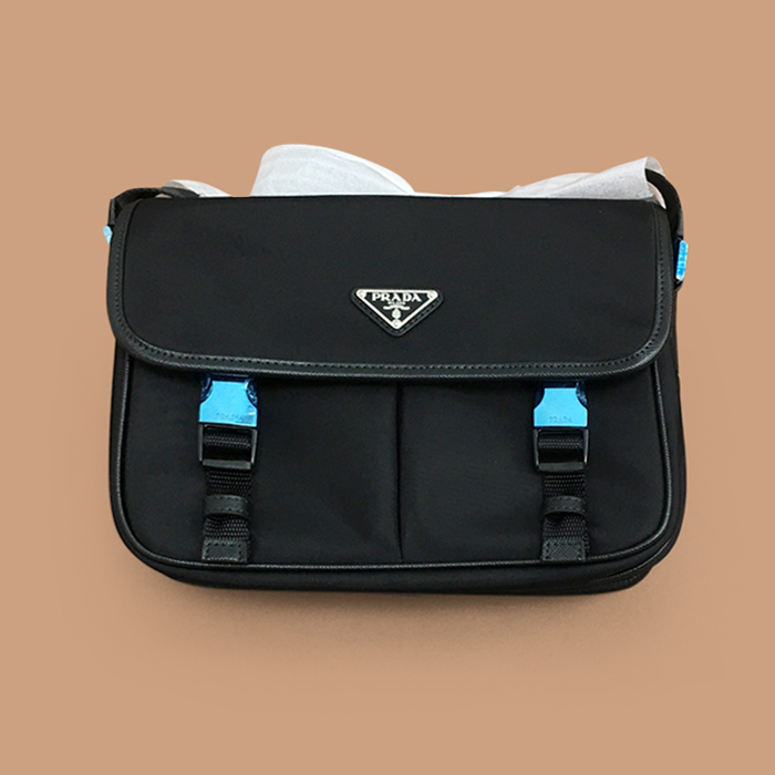 プラダ メンズ ブラック クロスバッグ -Bag