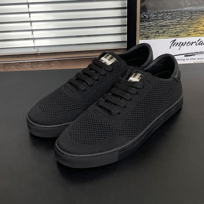 バーバリー メンズ ブラック スニーカー -  - bu227x