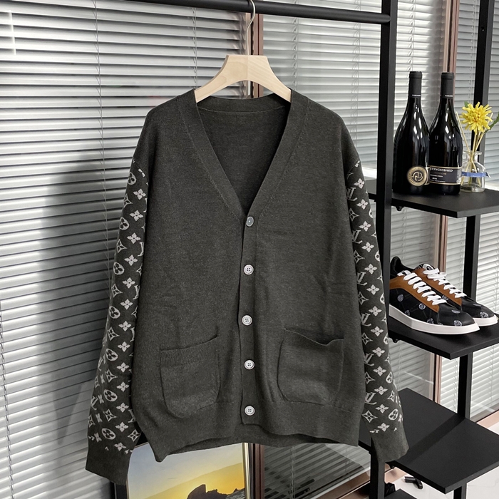    - ルイヴィトンメンズ モノグラム Vネック カーディガン Lou02558x.グレー