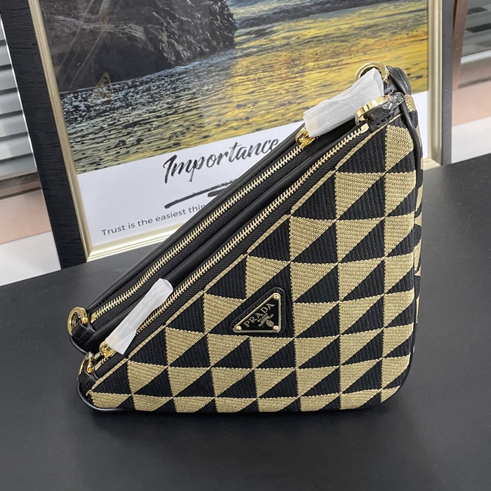 プラダ レディース ブラック ショルダーバッグ -  - pr63x