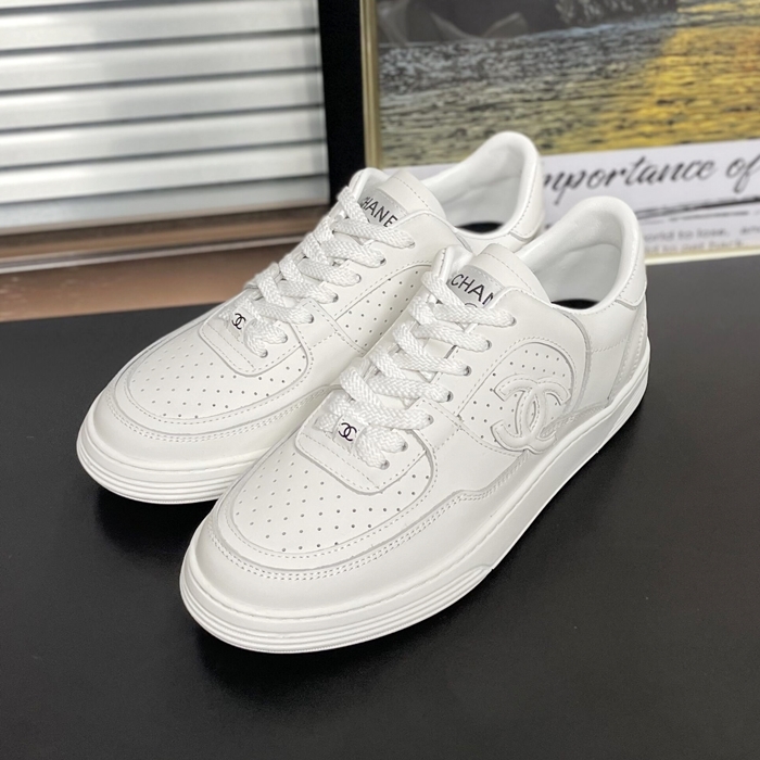 シャネルユニセックス カーフスキン ホワイト スニーカー  - ChanelWhite  - ch505x