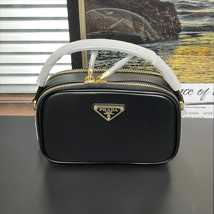 プラダ レディース ブラック クロスバッグ - - pr754x
