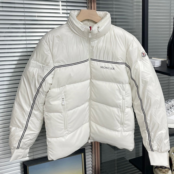 モンクレール メンズ ホワイト ダックダウン パディング - White  - mo176x