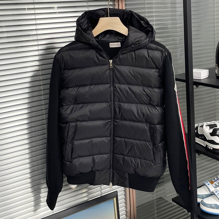 モンクレール メンズ ブラック ダウン ジャケット - mo187x