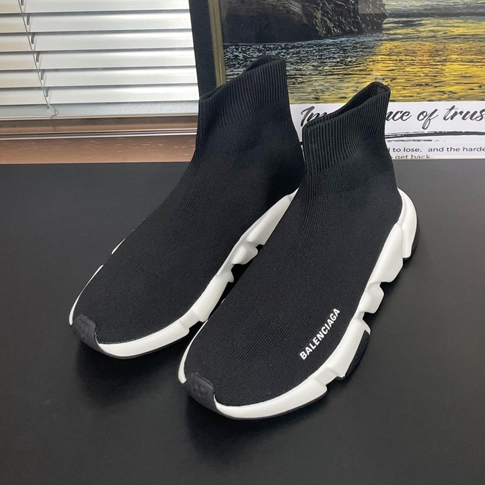 バレンシアガ メンズ ジードラゴン スピードランナー Bal0115x.Sizeブラック