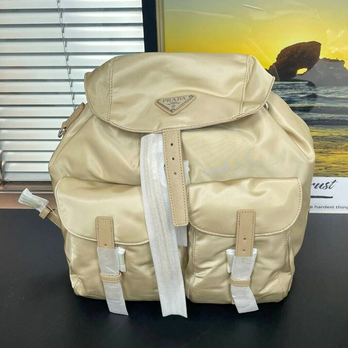 プラダ ユニセックス フラップ ポケットミディアム バックパック  - Prada - pr742x