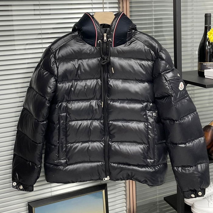 モンクレール ユニセックス ブラック パディング - - mo226x