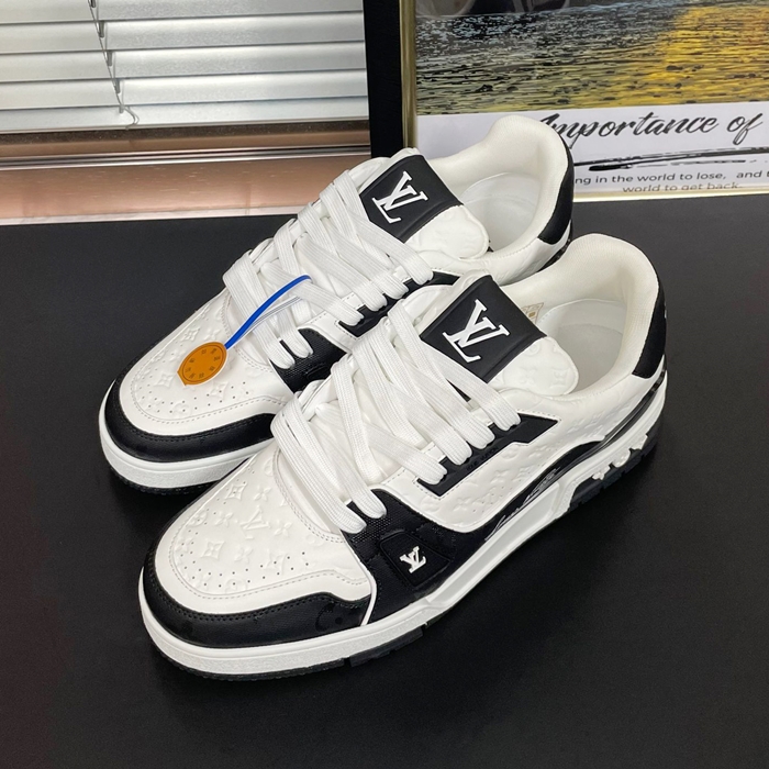 ルイヴィトン LV メンズ トレーニング ホワイト/ブラック スニーカー  -  Red  - lv1945x