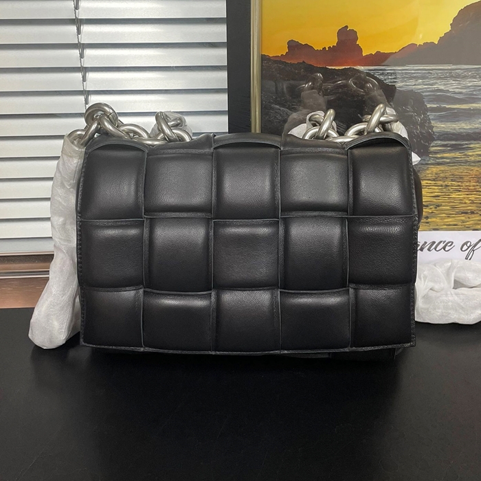 ボッテガヴェネタ レディース ブラック カセットバッグ -  Cassette - bv0395x