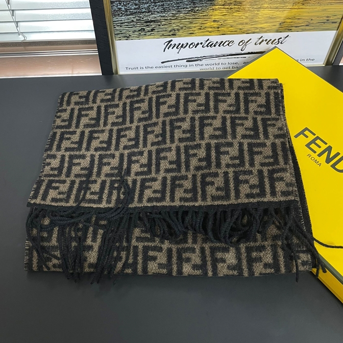 フェンディ レディース ブラック マフラー -  Muffler - fe541x