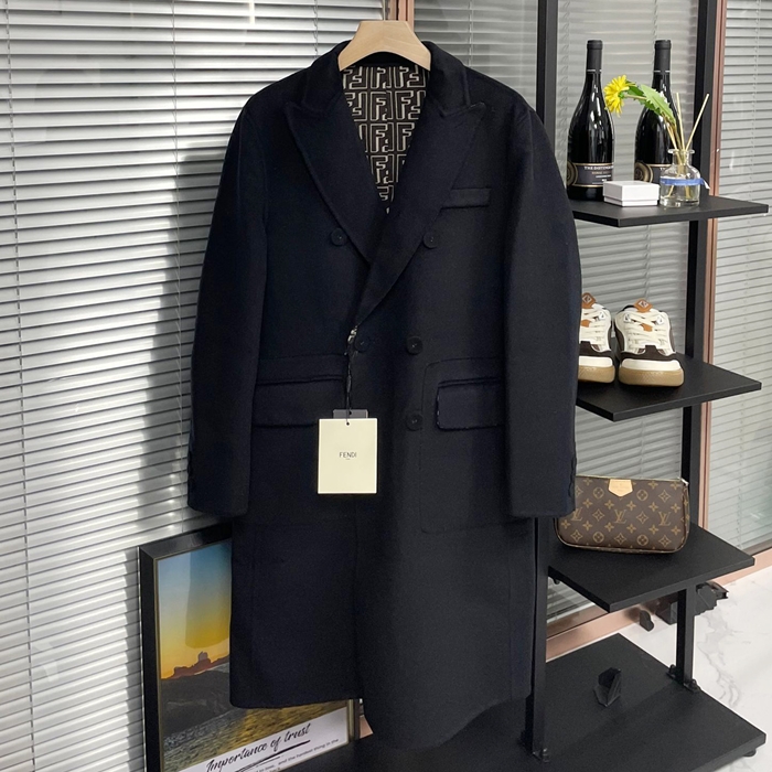 フェンディ メンズ モダン ブラック コート -  - fe502x
