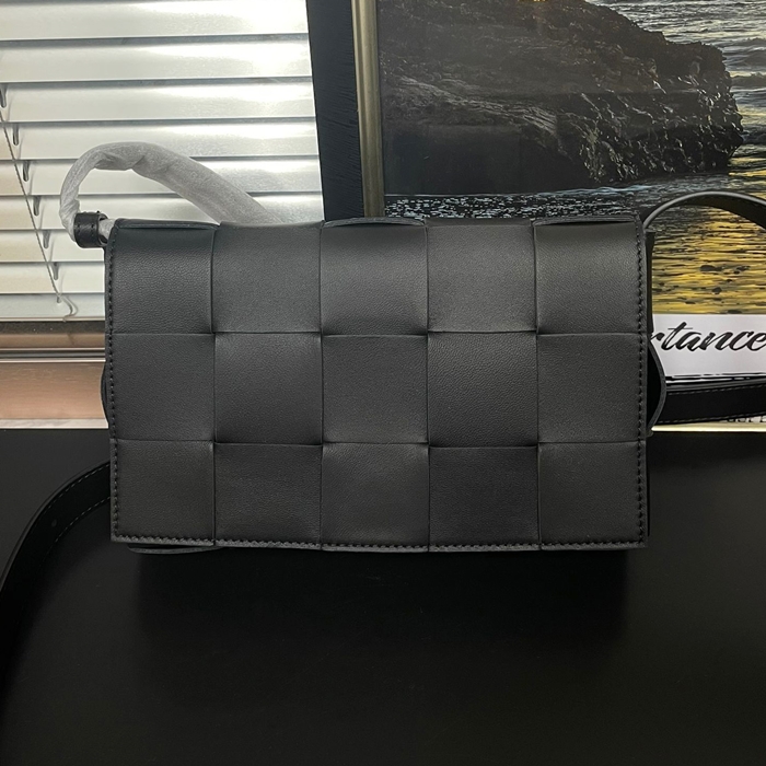 Bottega Veneta ,23cm,BVB0655 - ボッテガヴェネタレディースレザーショルダーバッグ,23cm,ブラック