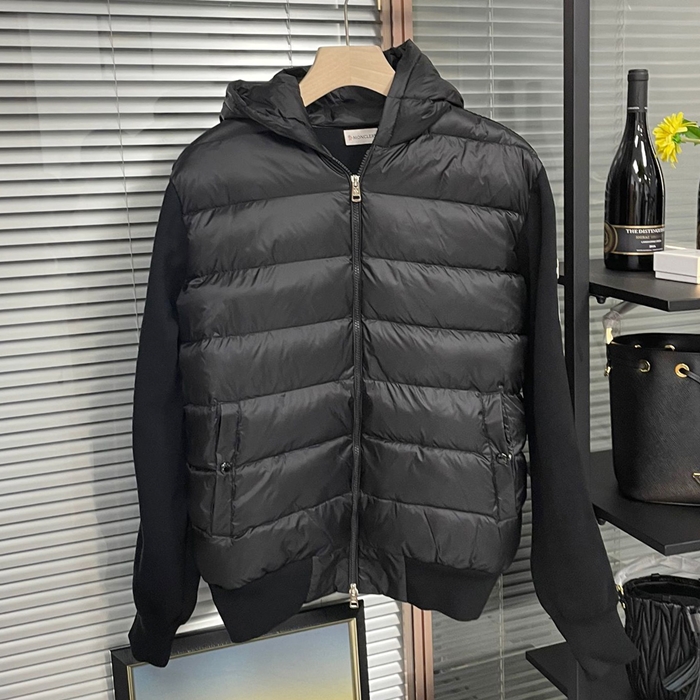 モンクレール メンズ ブラック ダウン ジャケット - mo187x