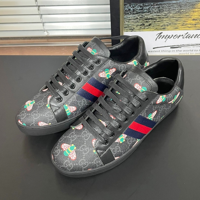 グッチ ユニセックス ブラック スニーカー -- gu547X