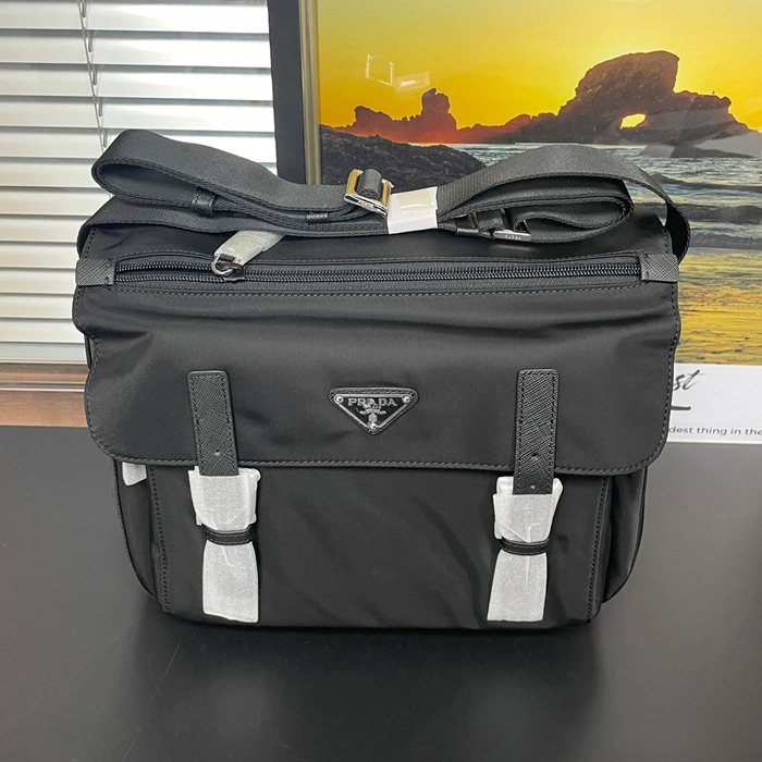 プラダ メンズ リナイロン ショルダーバッグ 1BD953  -- pr730x