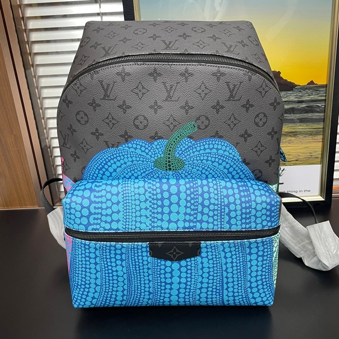 ルイヴィトン メンズ LV x YK ディスカバリー バックパック M46440  -  Gray  - lv1817x