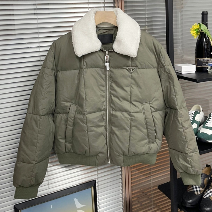 プラダ メンズ カーキ パディング ジャケット - khaki - pr808x