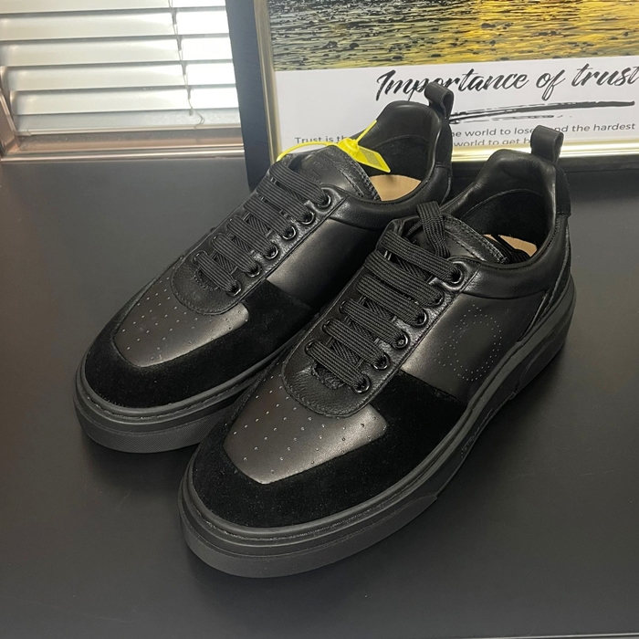 フェラガモ メンズ ブラック スニーカー - Ferragamo  - fer374x