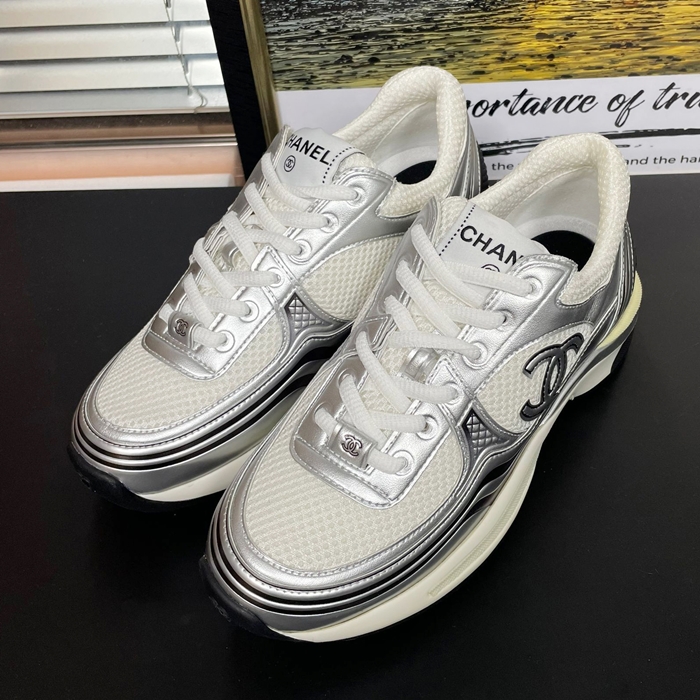 シャネルレディース CC LOGO  ホワイト シルバー テニス スニーカー  -  Silver  - ch529x