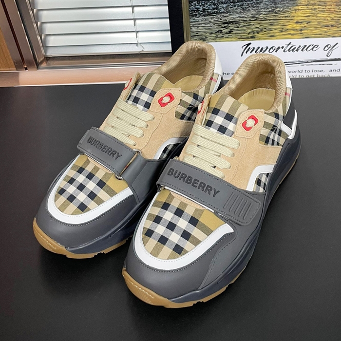バーバリー ユニセックス ヴィンテージ チェック ストラップ ロー タップ スニーカー  - Burberry - bu303x