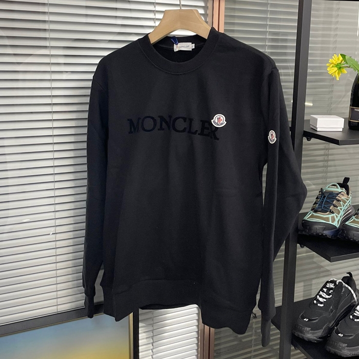 モンクレール メンズ ブラック クルーネック 長袖Tシャツ -  - mo39x