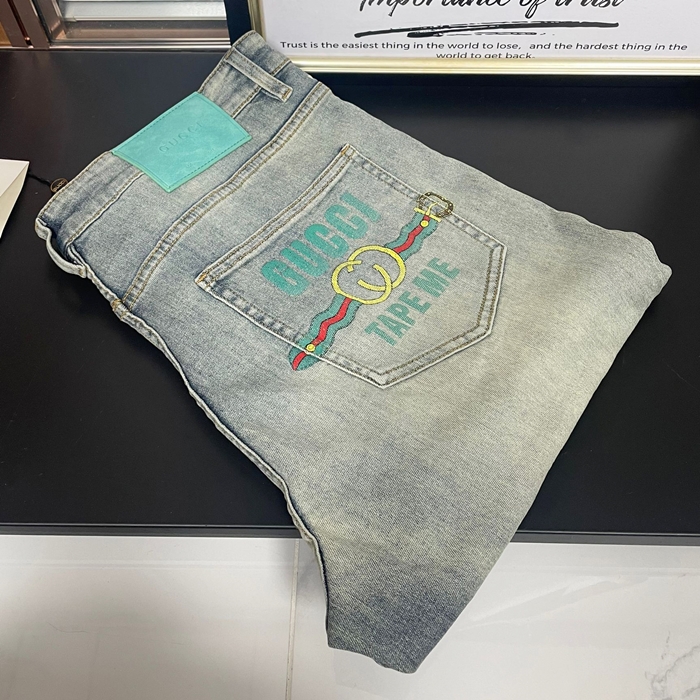 グッチ メンズ ブルー ジーンズ - Jeans