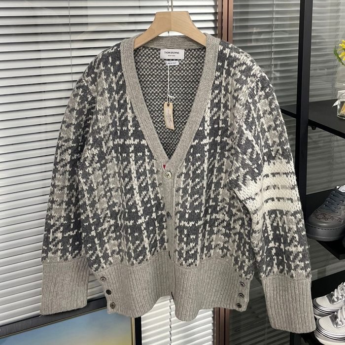 Strap   Gray - トムブラウンユニセックス ストラップ Vネック カーディガン Thom01489x Size グレー