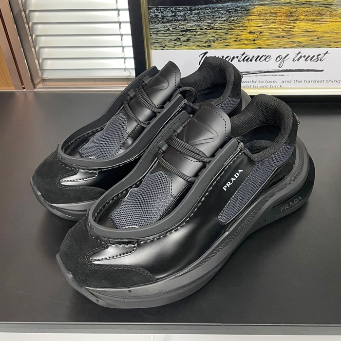 プラダ メンズ ブラック スニーカー -  - pr863x