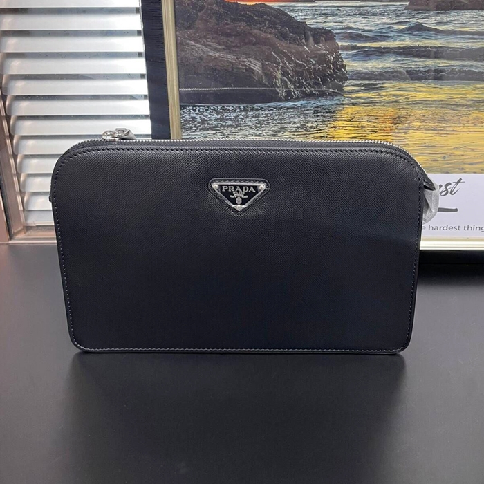 プラダ メンズ ブルー クラッチバッグ -  - pr768x