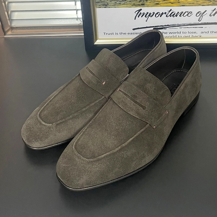 エルメネジルド・ゼニア メンズ グレーローファー -Gray- zes60x