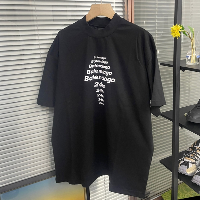 バレンシアガ メンズ ブラック Tシャツ -   - bac195x
