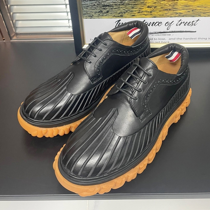 トムブラウン メンズ トレンディ ブラック スニーカー -  - tom01563x