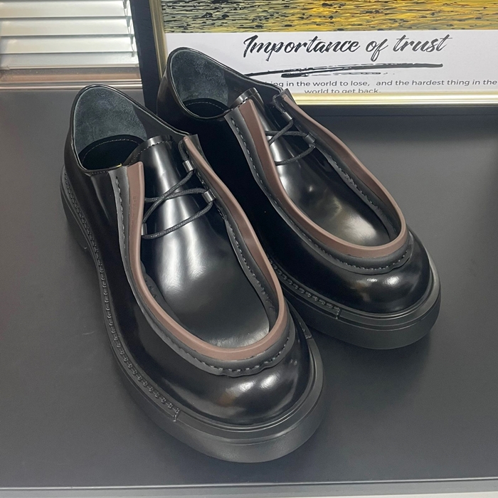 プラダ メンズ ブラックローファー -- prs207x