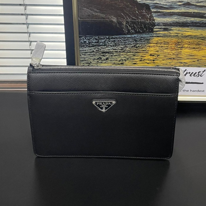 プラダ メンズ ブラック クラッチバッグ - - pr259x