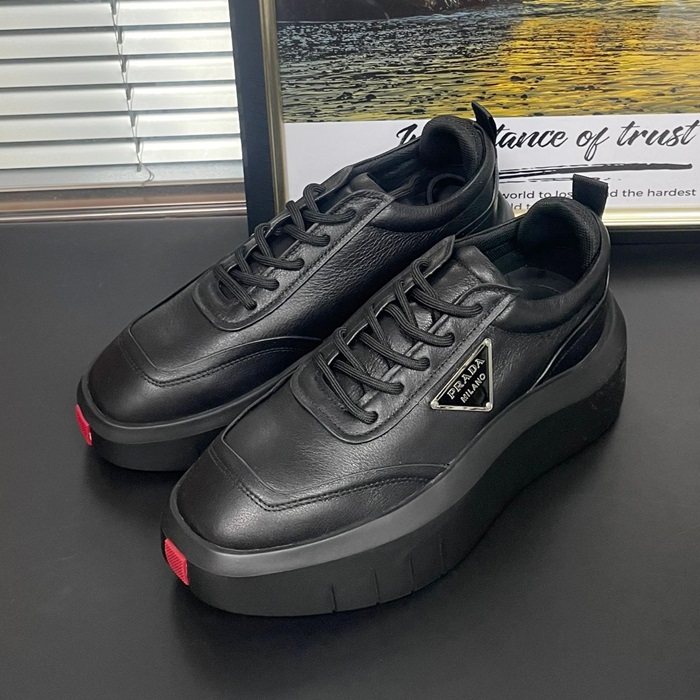 プラダ メンズ ブラックレザースニーカー  -  - pr733x