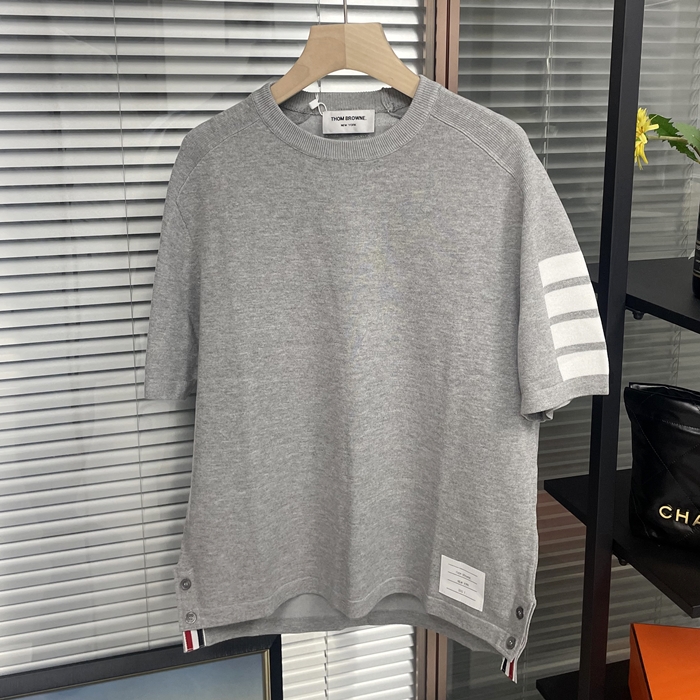 トムブラウン メンズ グレー 半袖Tシャツ - Gray  - thc53x