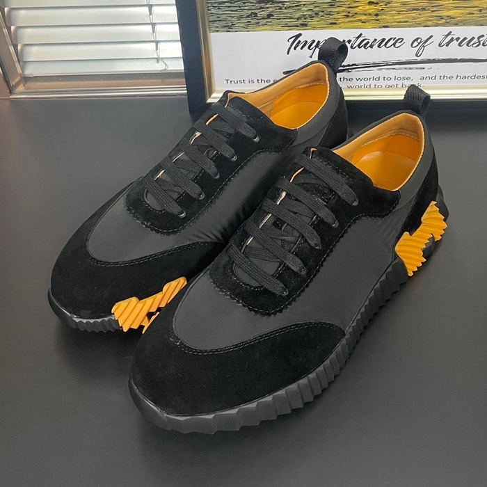 エルメス メンズ ブラック スニーカー -   - he94x