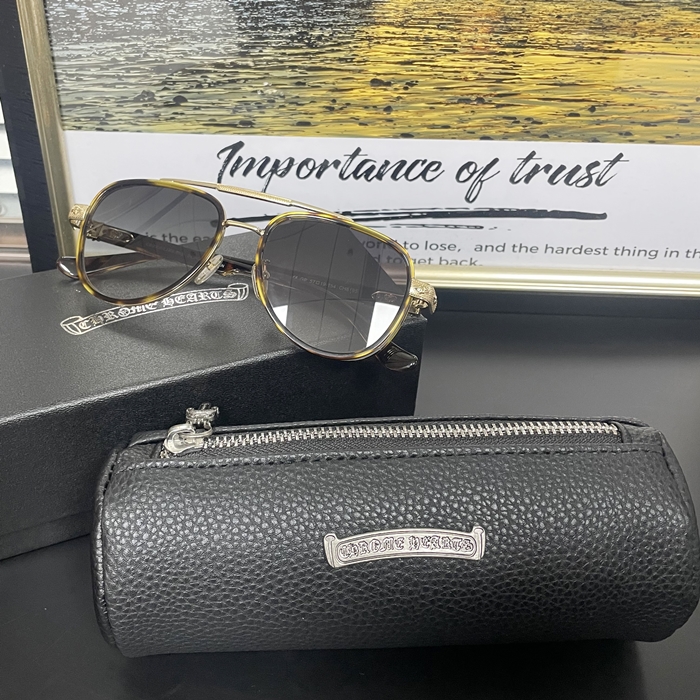 クロムハーツユニセックス サングラスCR85,6