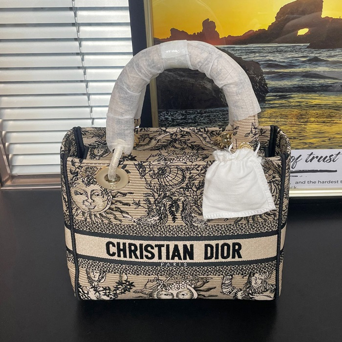 ディオール レディース ベージュ レディバッグ -   Lady - dib1575x