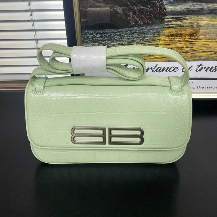 バレンシアガ レディース ミント ショルダーバッグ -   Mint - ba111x