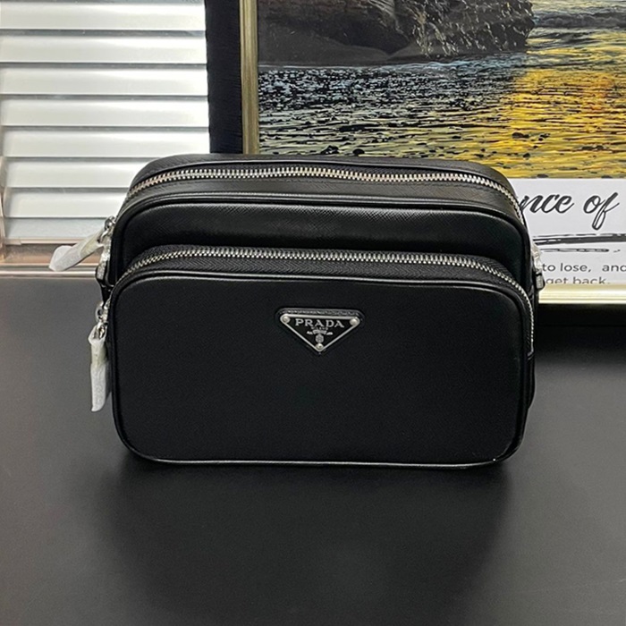 プラダ メンズ ブラック メッセンジャーバッグ 2VH170 -- prb1629x