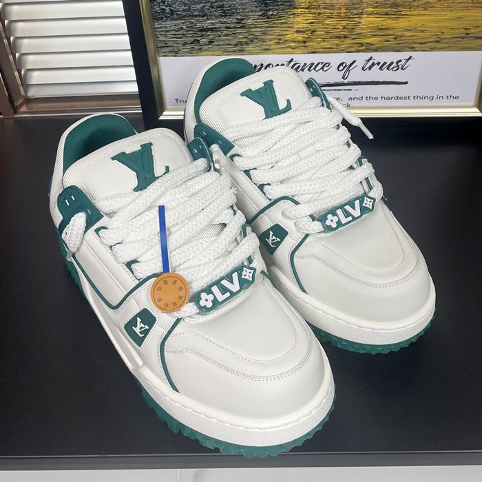 ルイヴィトン ユニセックス グリーン スニーカー - Green  - lvs24x