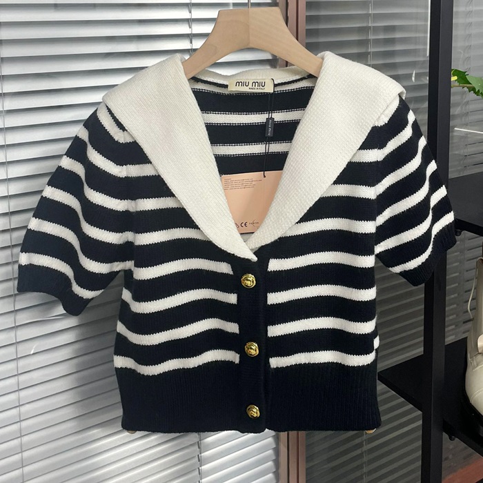 ミュウミュウ レディース ブラック 半袖Tシャツ -  Ladys  - muc890x