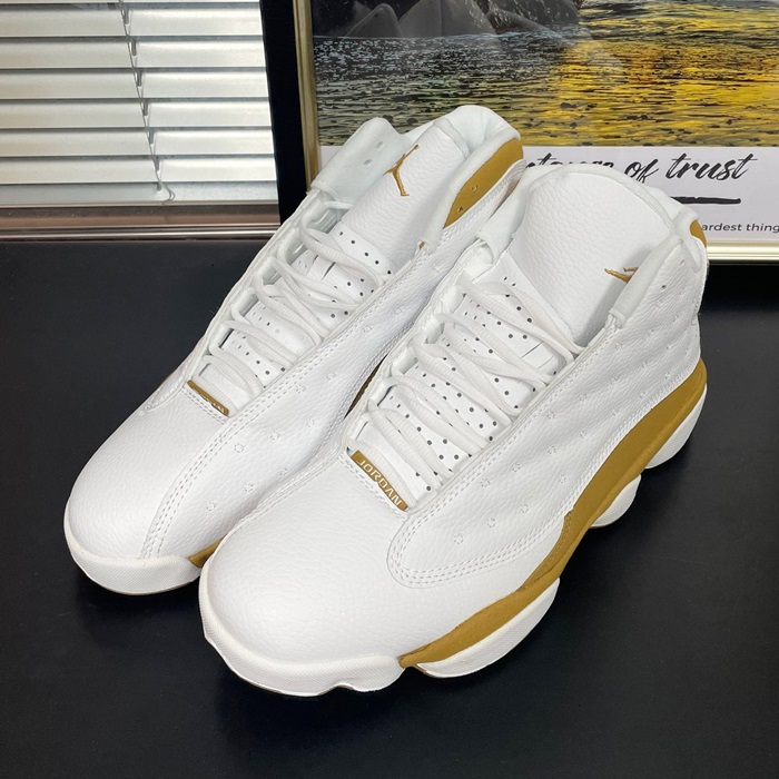 ジョーダン メンズ 13 ホワイト/ブラウンハイスニーカー  - Air Jordan White  - ai06x