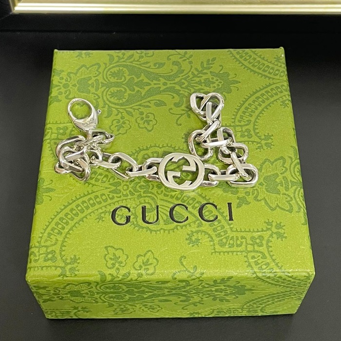 グッチ メンズ GG シルバー ブレスレット -Silver Bangle - gu354x