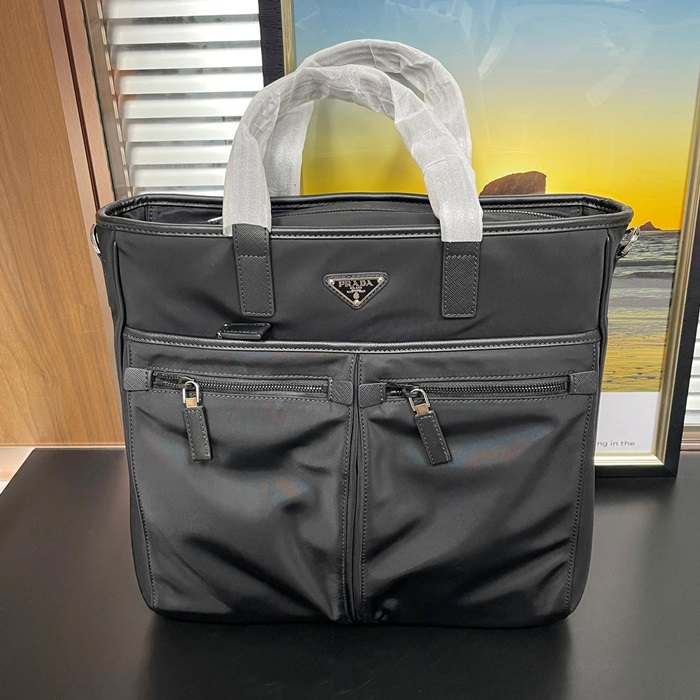 プラダ メンズ ブラック ブリーフケース -  - pr141x