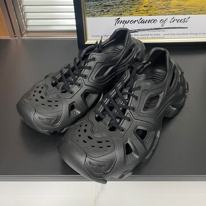 バレンシアガ メンズ HD レースアップ ダーク グレー ミュール  -  Dark Gray Sandals - ba614x