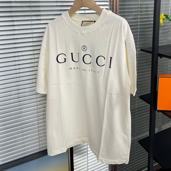 グッチ メンズ アイボリー 半袖Tシャツ -Ivory Short sleeved  - guc187x