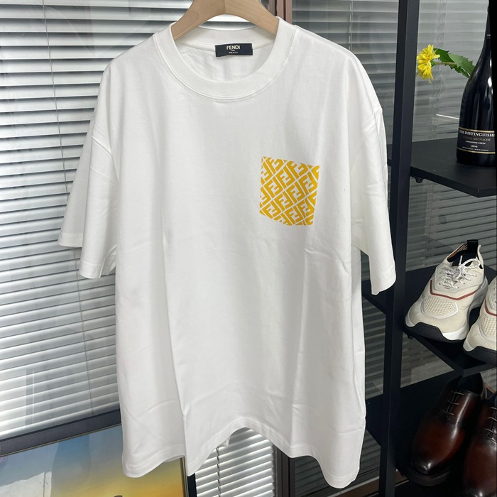 フェンディ メンズ ホワイト クルーネック 半袖Tシャツ - White Short sleeved  - fe160x