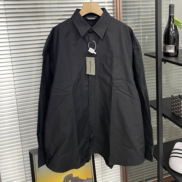 バレンシアガ メンズ ブラック シャツ -  Shirts - bac1311x